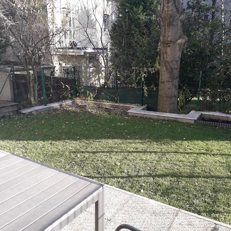 Cosy Flat In The Quiet Area With Own Garden, Free Parking And Direct Public Transport Link To The Centre Apartment Viena Exterior foto